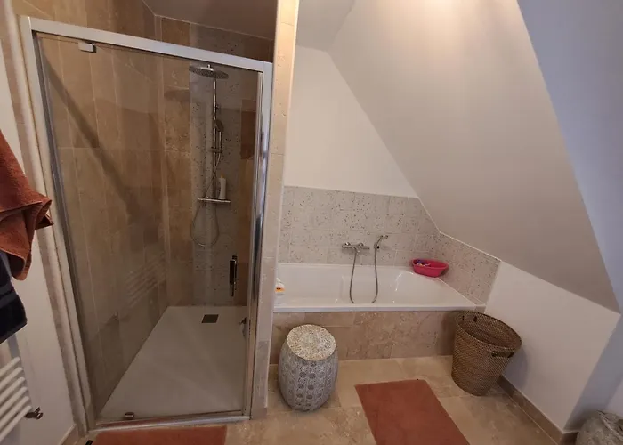 Maison Renovee Avec Jardin 2 2 Sdb Proche Centre 135m